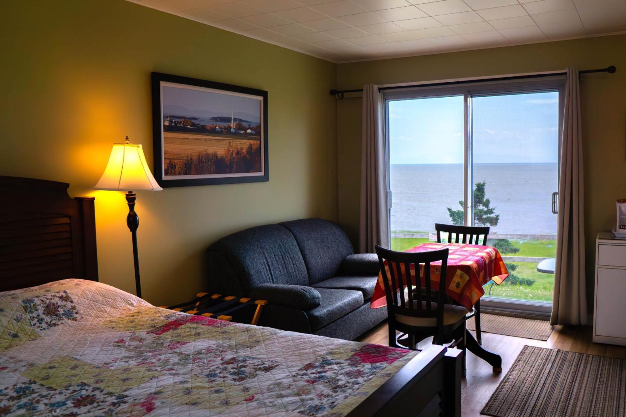 Motel Cap Blanc Kamouraska Exterior photo